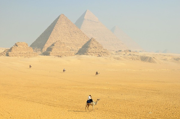 Cairo – Pyramids & Grand Egyptian Museum Private Car